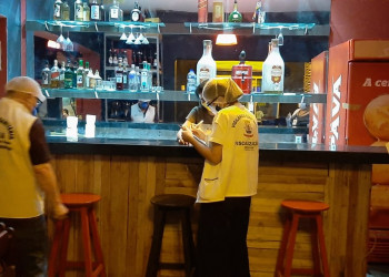 Vigilância Sanitária de Teresina notifica bares e restaurantes que descumpriram protocolos